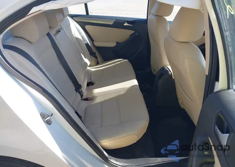 2017 Volkswagen Jetta 1.4T Se z USA, uszkodzony, nr VIN 3VWB67AJ3HM286780